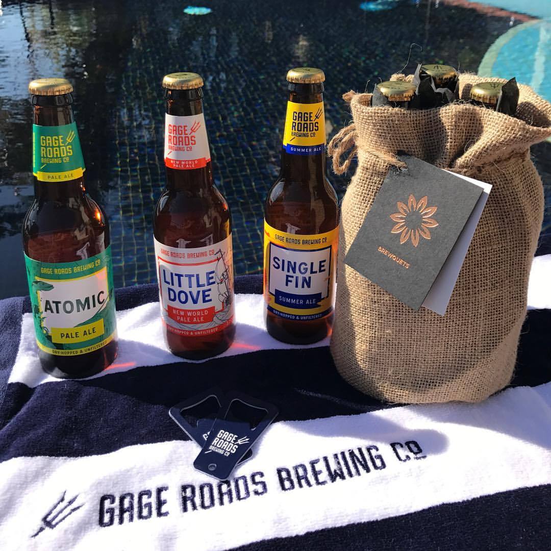 The perfect combination, sunshine ☀️a pool 🏊🏼 and Australia craft brews 🍻